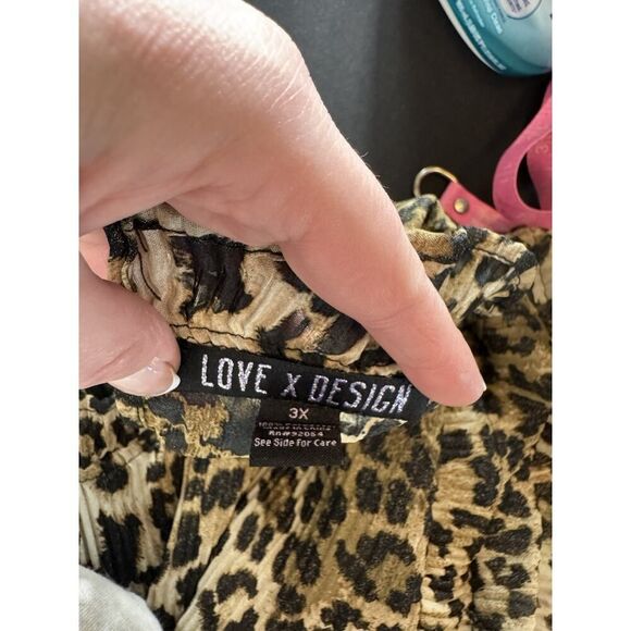 LOVE X DESIGN Womens Blouse Top Cheetah Foil Print Ruffle Collar Sleeve Plus 3X - Picture 7 of 8